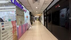 Lucky Plaza (D9), Retail #540199201